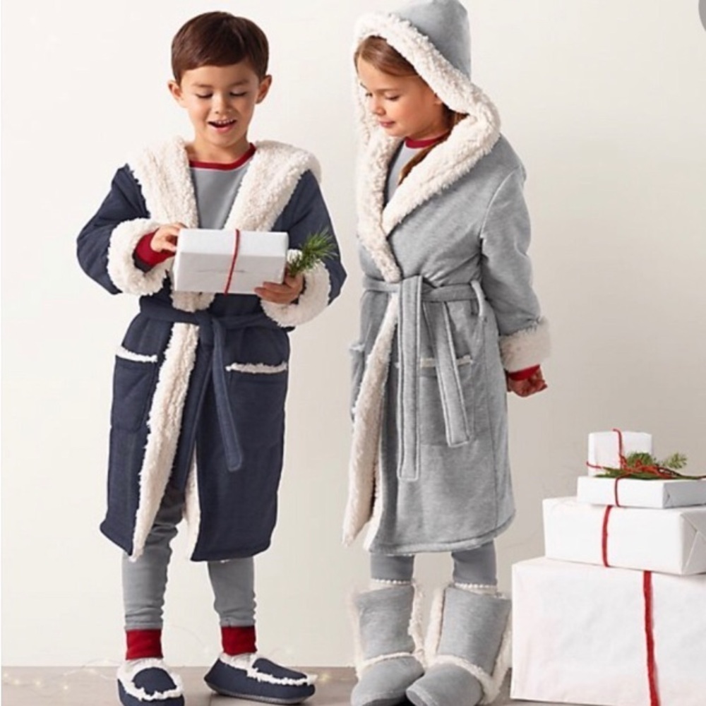 Restoration Hardware Baby & Child Luxe Sherpa Jersey Baby Wrap SZ 2-3 Robe NWT - Picture 16 of 16